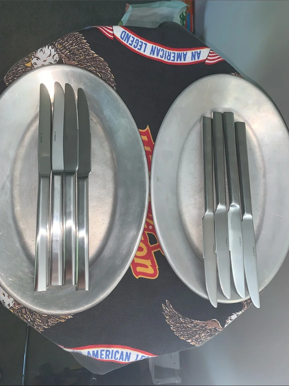 WOWOW - Wagner Ware 2 Carder's Sizzling Steak Platters + 8 new Knives = 10 pcs
